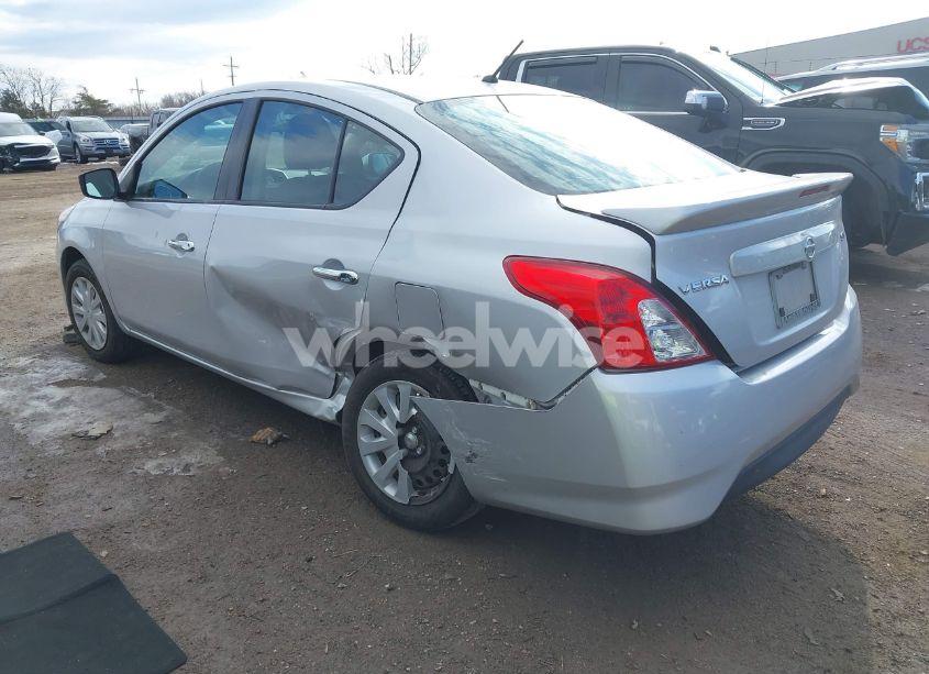 Photo 3 of 2018 Nissan Versa 1.6 SV (VIN 3N1CN7AP7JL875599)