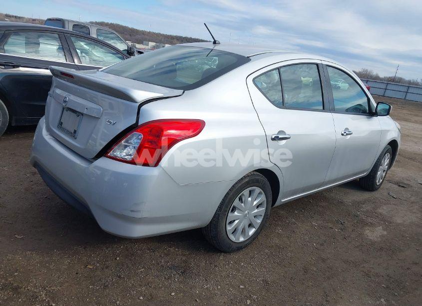 Photo 4 of 2018 Nissan Versa 1.6 SV (VIN 3N1CN7AP7JL875599)
