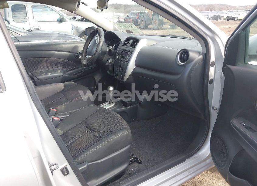 Photo 5 of 2018 Nissan Versa 1.6 SV (VIN 3N1CN7AP7JL875599)