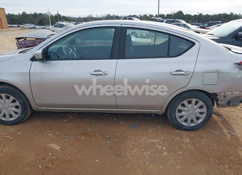 Photo 14 of 2018 Nissan Versa 1.6 SV (VIN 3N1CN7AP7JL879233)