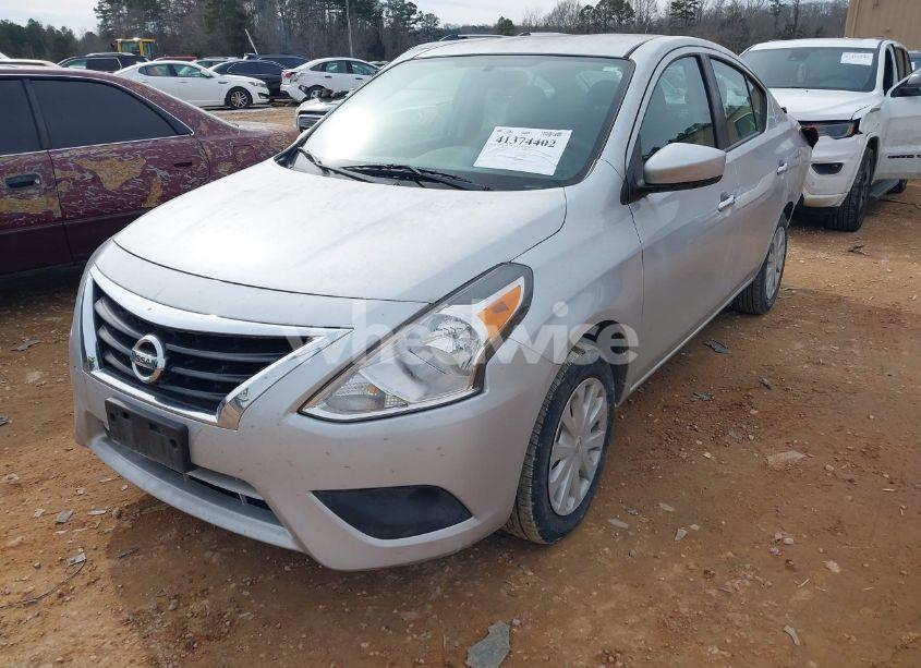 Photo 2 of 2018 Nissan Versa 1.6 SV (VIN 3N1CN7AP7JL879233)