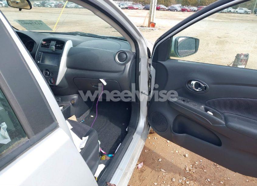 Photo 5 of 2018 Nissan Versa 1.6 SV (VIN 3N1CN7AP7JL879233)