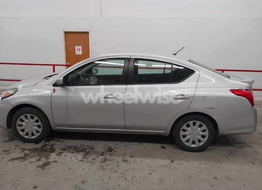Photo 14 of 2018 Nissan Versa 1.6 SV (VIN 3N1CN7AP7JL882665)