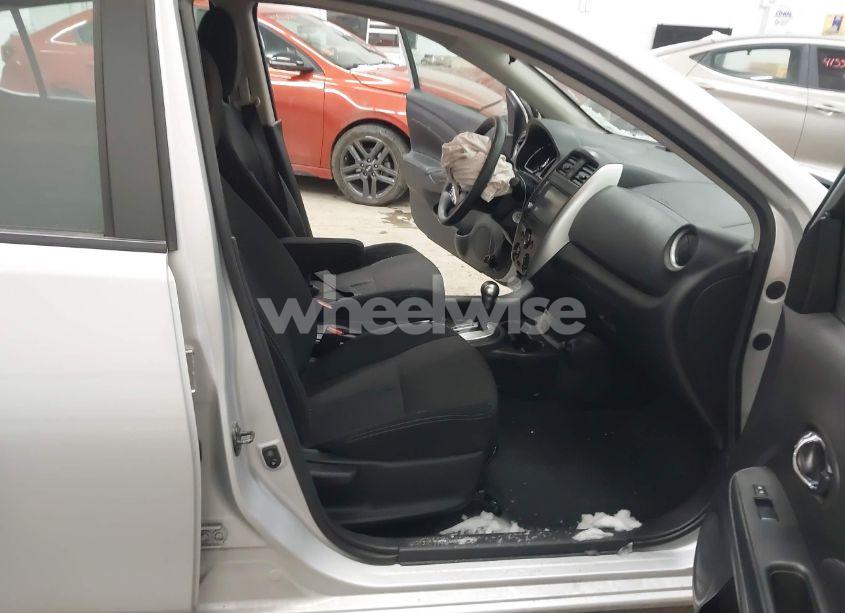 Photo 5 of 2018 Nissan Versa 1.6 SV (VIN 3N1CN7AP7JL882665)