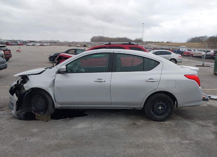 Photo 15 of 2019 Nissan Versa 1.6 SV (VIN 3N1CN7AP7KL805750)