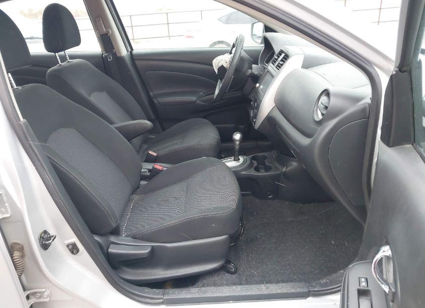 Photo 5 of 2019 Nissan Versa 1.6 SV (VIN 3N1CN7AP7KL805750)