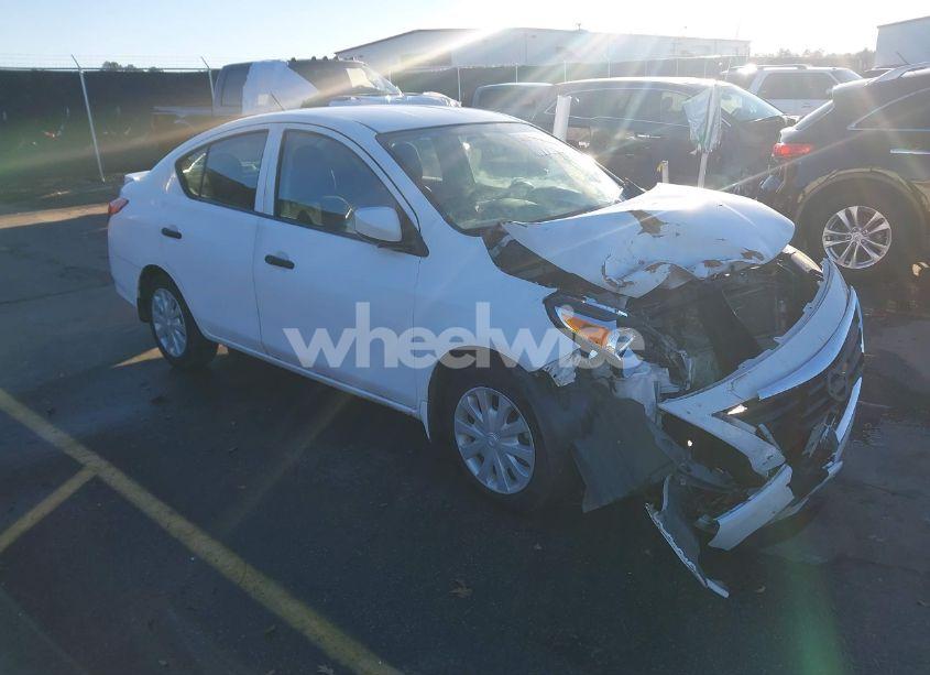 2019 Nissan Versa 1.6 S+ (VIN 3N1CN7AP7KL806204) main photo