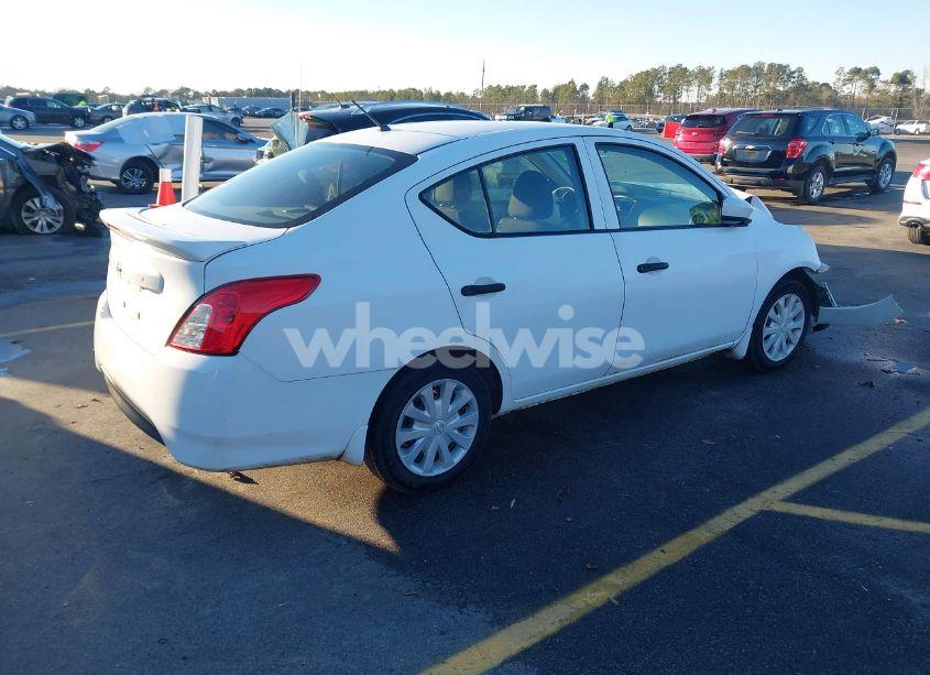 Photo 4 of 2019 Nissan Versa 1.6 S+ (VIN 3N1CN7AP7KL806204)