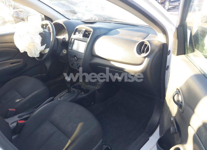 Photo 5 of 2019 Nissan Versa 1.6 S+ (VIN 3N1CN7AP7KL806204)