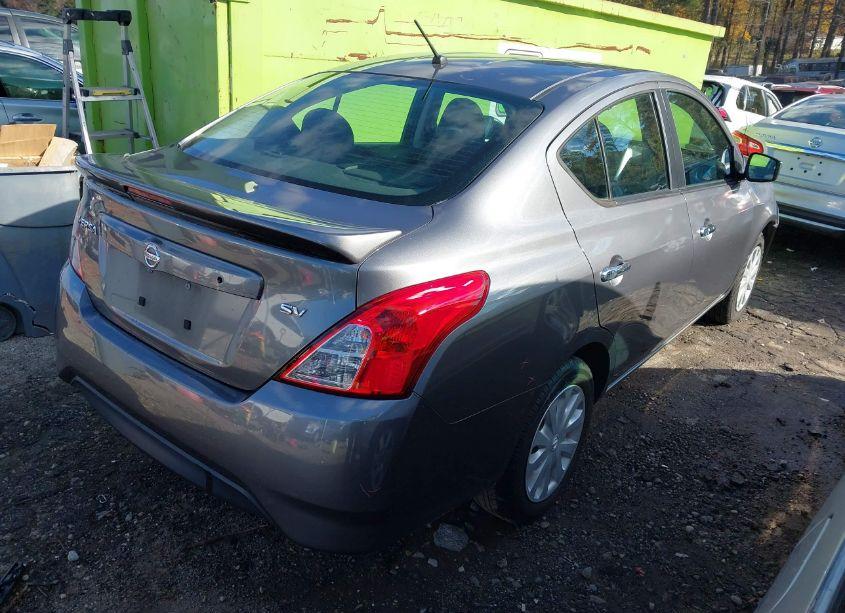 Photo 4 of 2019 Nissan Versa 1.6 SV (VIN 3N1CN7AP7KL818451)