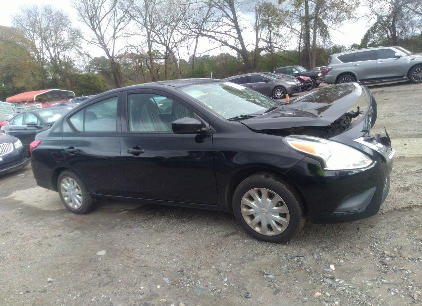 Photo 13 of 2019 Nissan Versa 1.6 S+ (VIN 3N1CN7AP7KL823150)