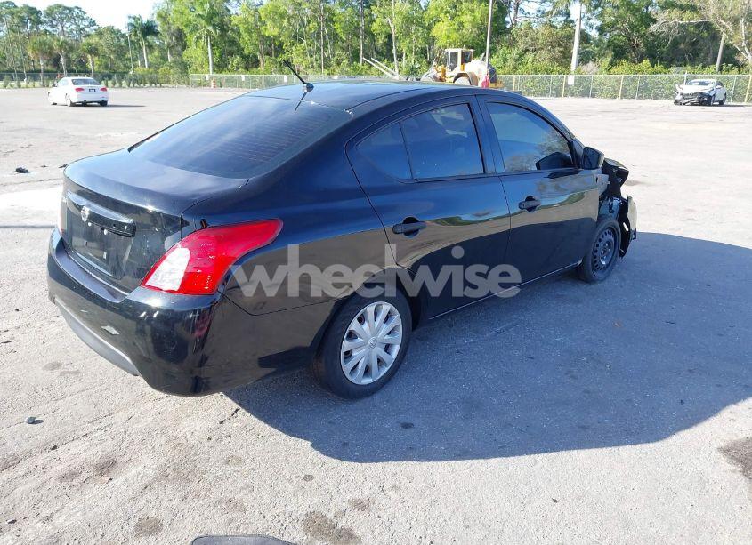 Photo 4 of 2019 Nissan Versa 1.6 S (VIN 3N1CN7AP7KL824668)