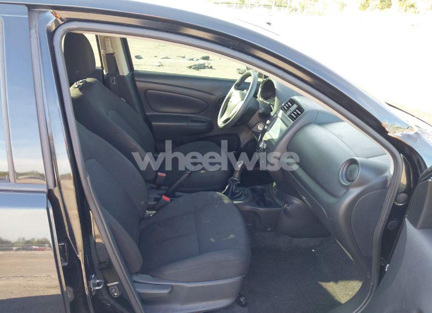 Photo 5 of 2019 Nissan Versa 1.6 S (VIN 3N1CN7AP7KL824668)