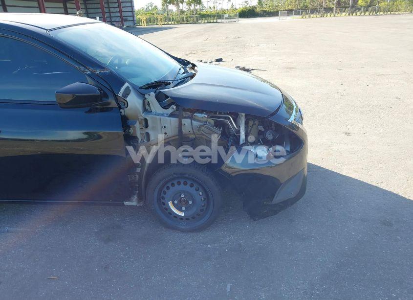 Photo 6 of 2019 Nissan Versa 1.6 S (VIN 3N1CN7AP7KL824668)