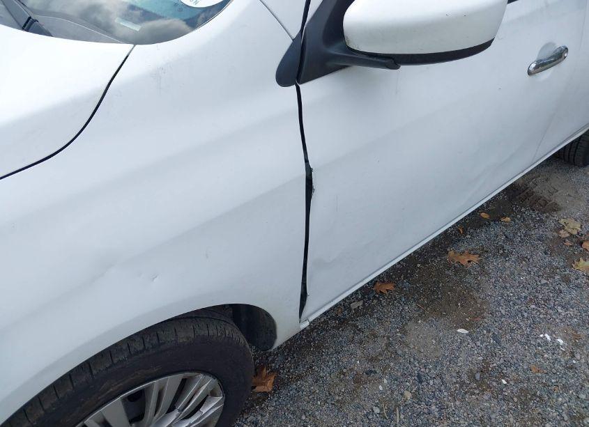 Photo 19 of 2019 Nissan Versa 1.6 SV (VIN 3N1CN7AP7KL832639)