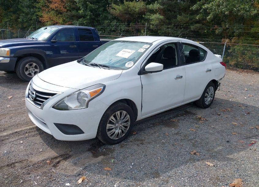 Photo 2 of 2019 Nissan Versa 1.6 SV (VIN 3N1CN7AP7KL832639)