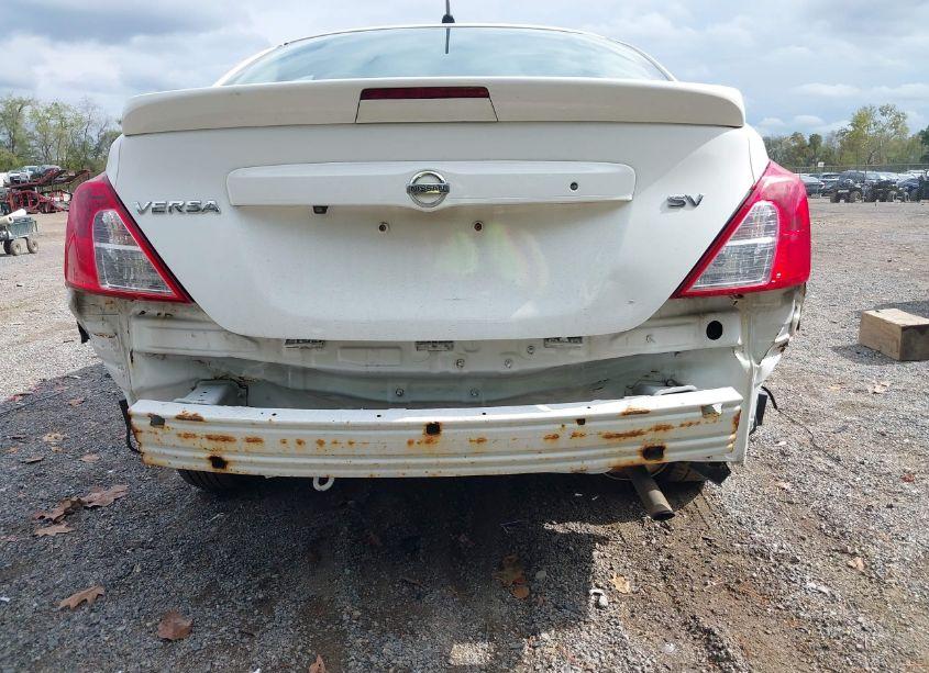 Photo 6 of 2019 Nissan Versa 1.6 SV (VIN 3N1CN7AP7KL832639)