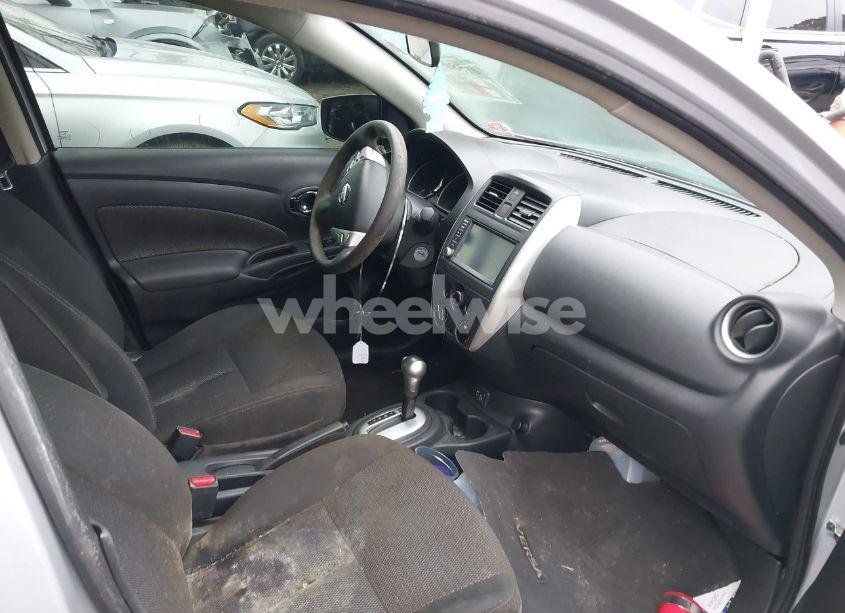 Photo 5 of 2019 Nissan Versa 1.6 SV (VIN 3N1CN7AP7KL833287)