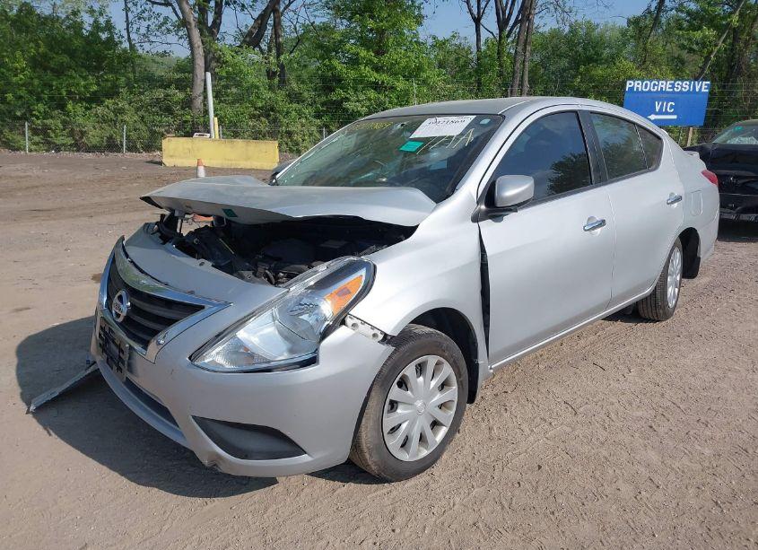 Photo 2 of 2019 Nissan Versa 1.6 SV (VIN 3N1CN7AP7KL838702)
