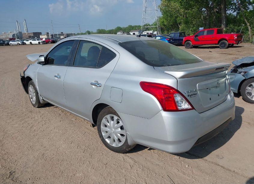 Photo 3 of 2019 Nissan Versa 1.6 SV (VIN 3N1CN7AP7KL838702)