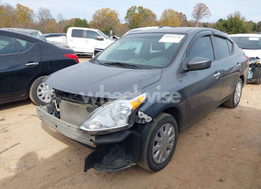 Photo 2 of 2019 Nissan Versa 1.6 SV (VIN 3N1CN7AP7KL840949)