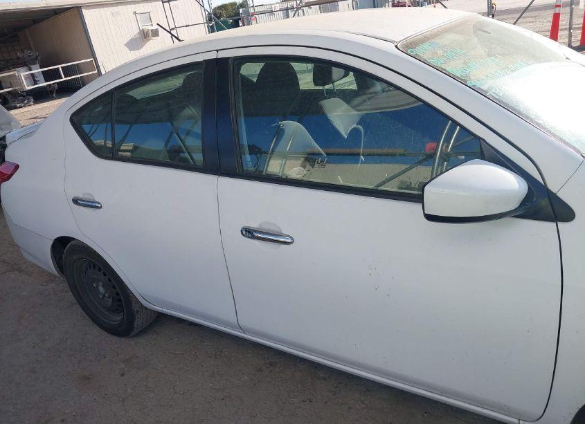 Photo 14 of 2019 Nissan Versa 1.6 SV (VIN 3N1CN7AP7KL852115)