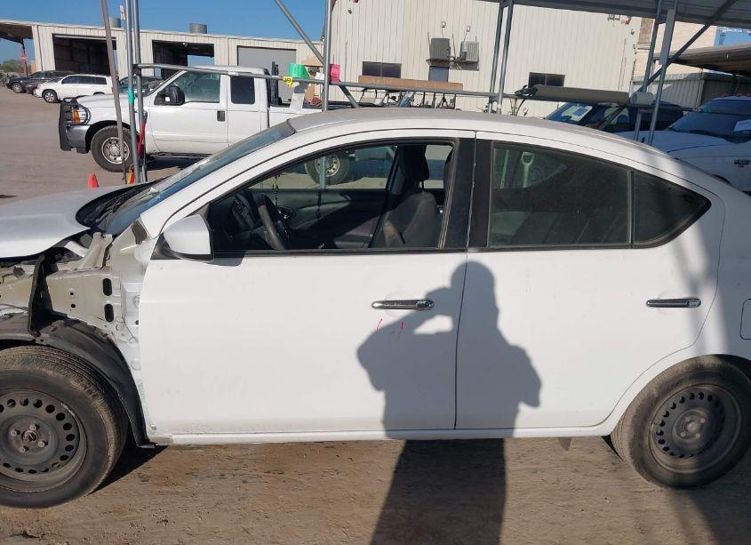 Photo 15 of 2019 Nissan Versa 1.6 SV (VIN 3N1CN7AP7KL852115)