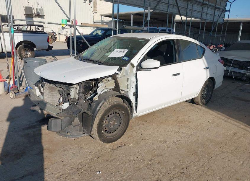 Photo 2 of 2019 Nissan Versa 1.6 SV (VIN 3N1CN7AP7KL852115)