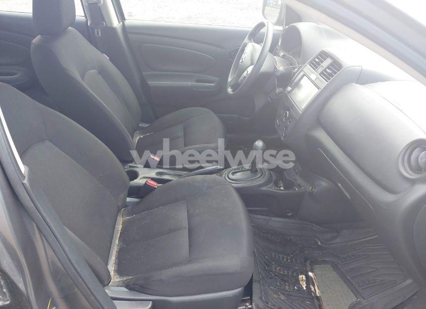 Photo 5 of 2019 Nissan Versa 1.6 S+ (VIN 3N1CN7AP7KL863891)