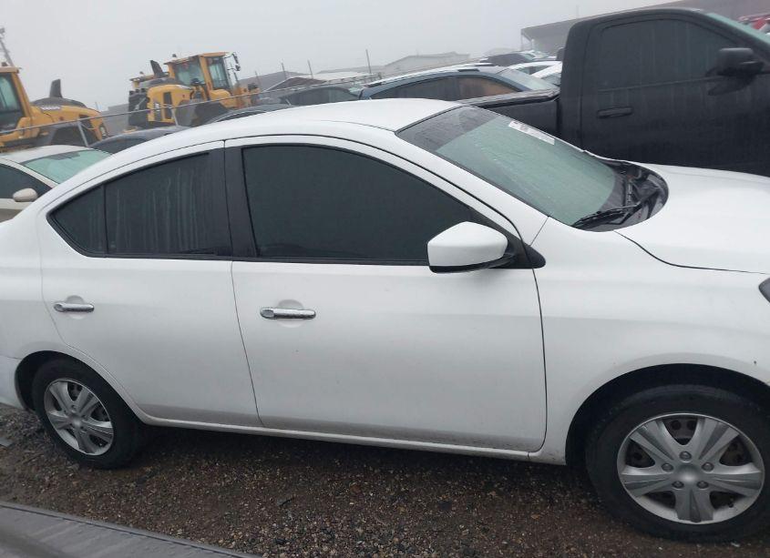 Photo 13 of 2019 Nissan Versa 1.6 SV (VIN 3N1CN7AP7KL873918)