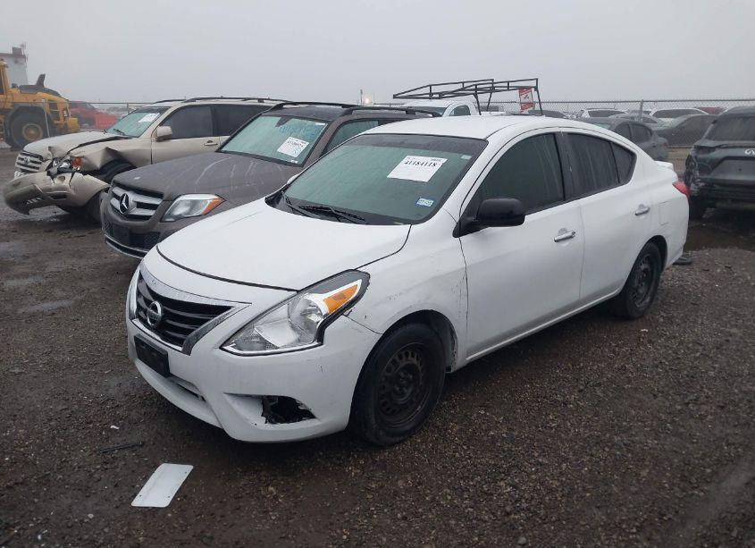 Photo 2 of 2019 Nissan Versa 1.6 SV (VIN 3N1CN7AP7KL873918)