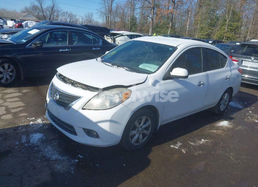 Photo 2 of 2013 Nissan Versa 1.6 SL (VIN 3N1CN7AP8DL840350)