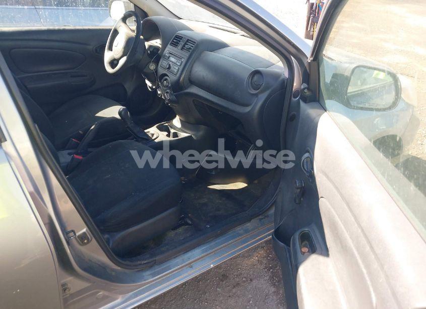 Photo 5 of 2013 Nissan Versa 1.6 S (VIN 3N1CN7AP8DL887510)