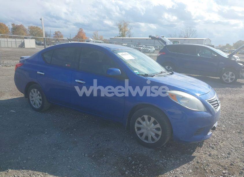 2014 Nissan Versa 1.6 SV (VIN 3N1CN7AP8EL860373) main photo
