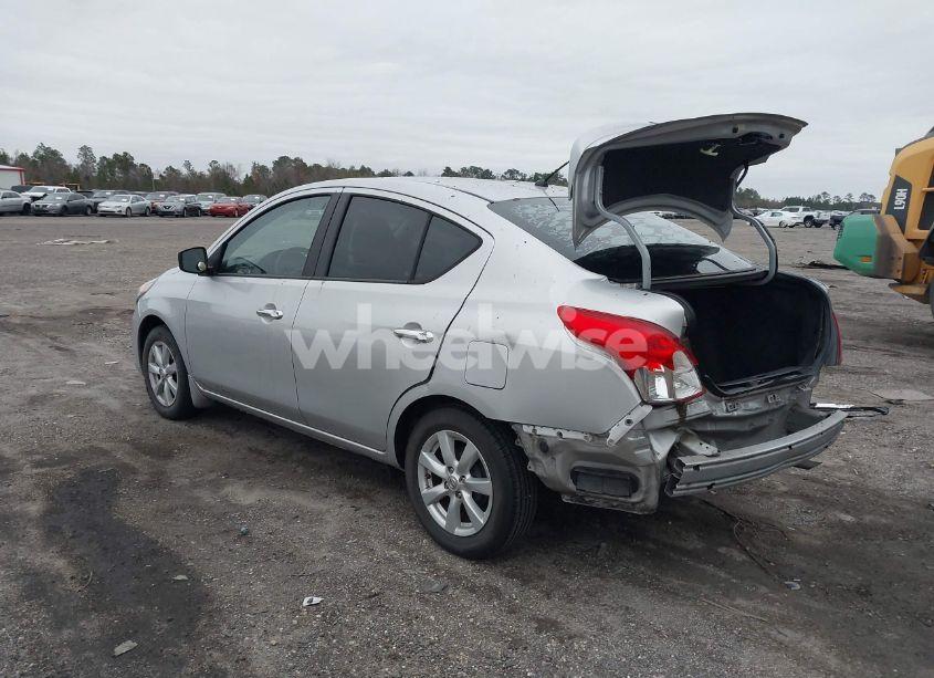 Photo 3 of 2014 Nissan Versa 1.6 SV (VIN 3N1CN7AP8EL861443)