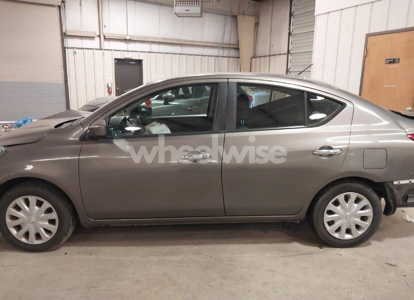 Photo 14 of 2015 Nissan Versa 1.6 S/1.6 S+/1.6 SL/1.6 SV (VIN 3N1CN7AP8FL810638)
