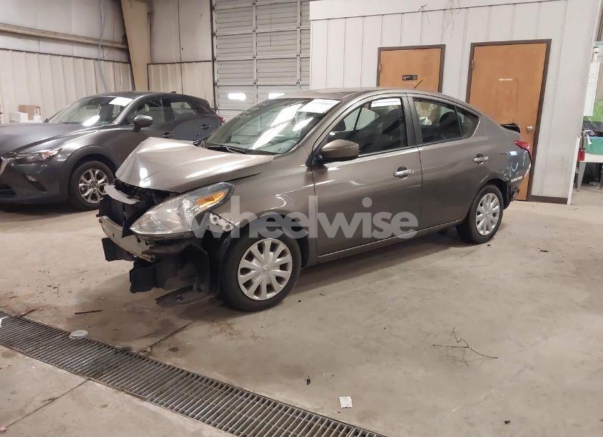 Photo 2 of 2015 Nissan Versa 1.6 S/1.6 S+/1.6 SL/1.6 SV (VIN 3N1CN7AP8FL810638)