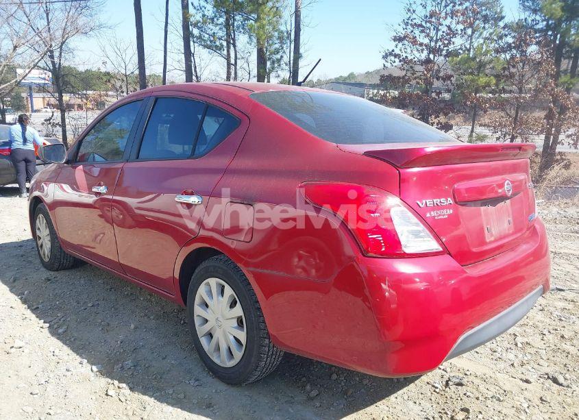 Photo 3 of 2015 Nissan Versa 1.6 SV (VIN 3N1CN7AP8FL827813)