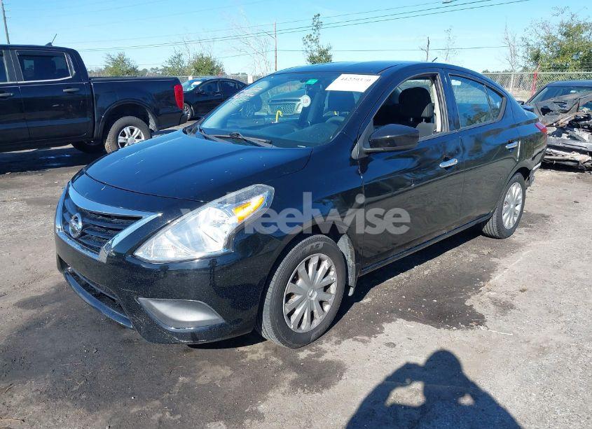 Photo 2 of 2015 Nissan Versa 1.6 SV (VIN 3N1CN7AP8FL841338)