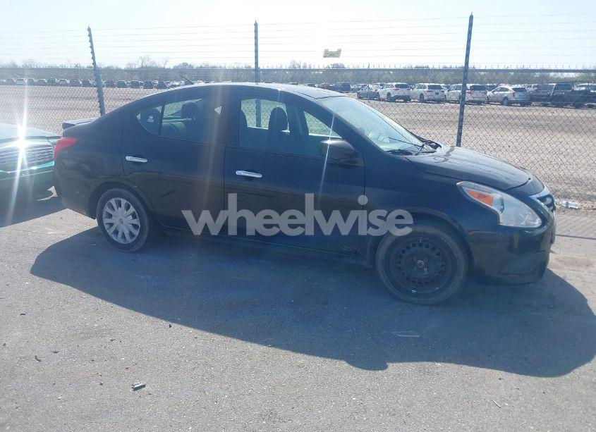 2015 Nissan Versa 1.6 S/1.6 S+/1.6 SL/1.6 SV (VIN 3N1CN7AP8FL852291) main photo