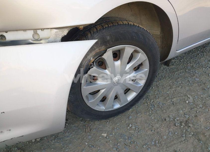 Photo 13 of 2015 Nissan Versa 1.6 S/1.6 S+/1.6 SL/1.6 SV (VIN 3N1CN7AP8FL859077)