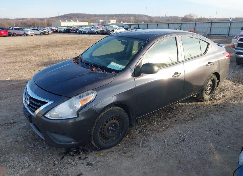 Photo 2 of 2015 Nissan Versa 1.6 S+ (VIN 3N1CN7AP8FL868376)