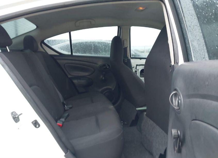 Photo 8 of 2015 Nissan Versa 1.6 S (VIN 3N1CN7AP8FL897800)