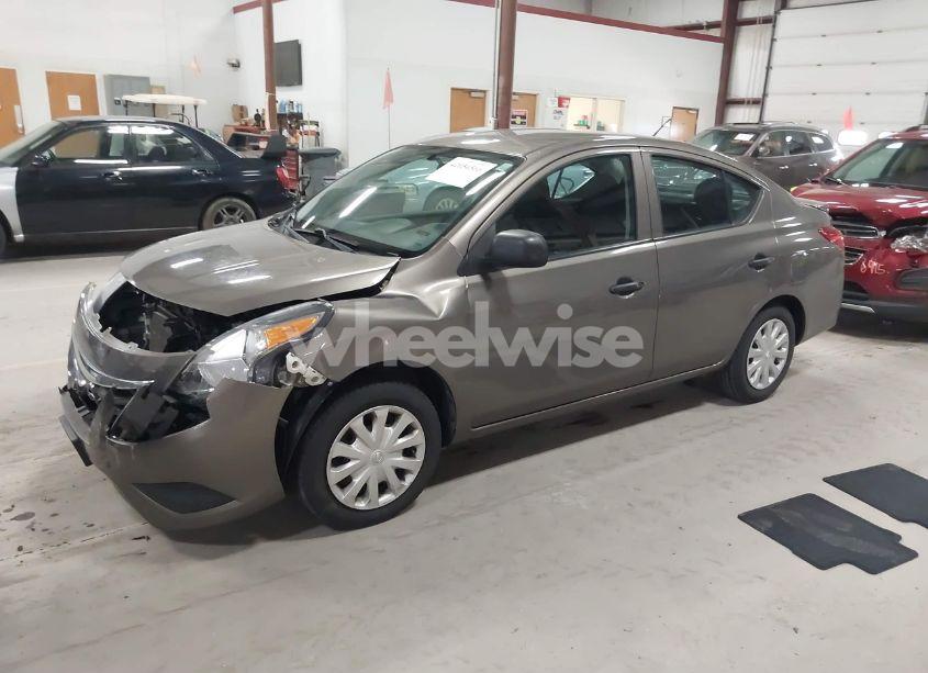 Photo 2 of 2015 Nissan Versa 1.6 S+ (VIN 3N1CN7AP8FL915924)