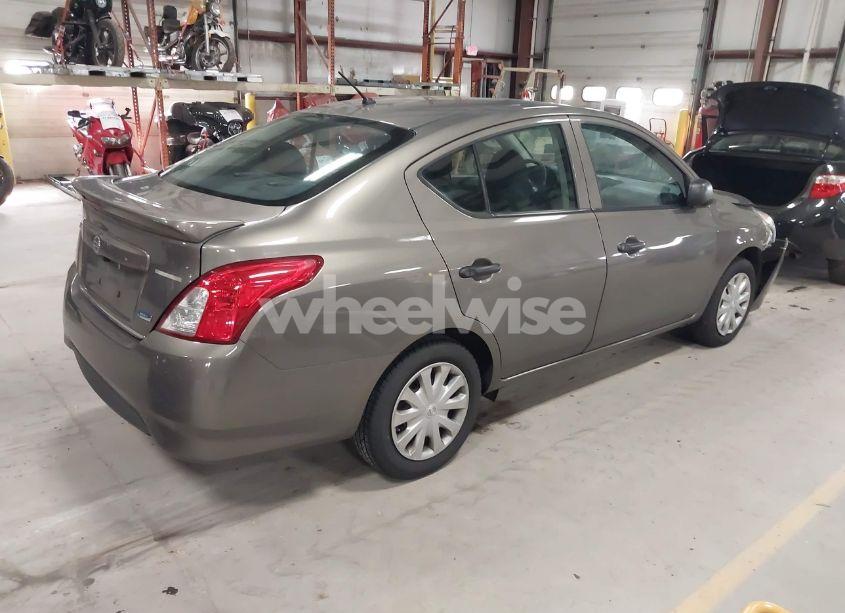 Photo 4 of 2015 Nissan Versa 1.6 S+ (VIN 3N1CN7AP8FL915924)