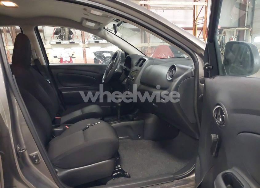 Photo 5 of 2015 Nissan Versa 1.6 S+ (VIN 3N1CN7AP8FL915924)