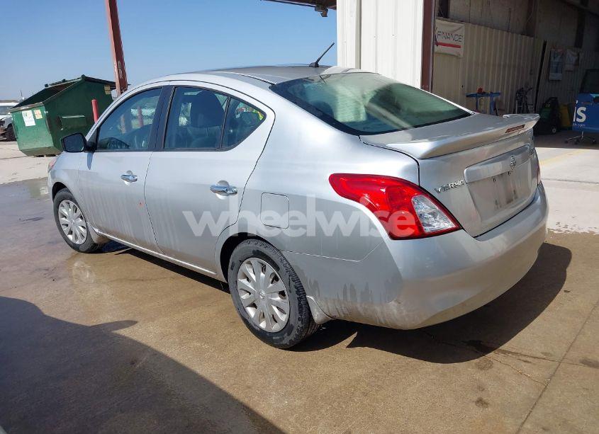 Photo 3 of 2015 Nissan Versa 1.6 SV (VIN 3N1CN7AP8FL949409)
