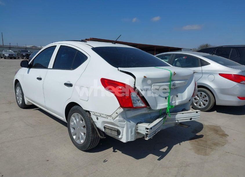 Photo 3 of 2015 Nissan Versa 1.6 S (VIN 3N1CN7AP8FL957283)