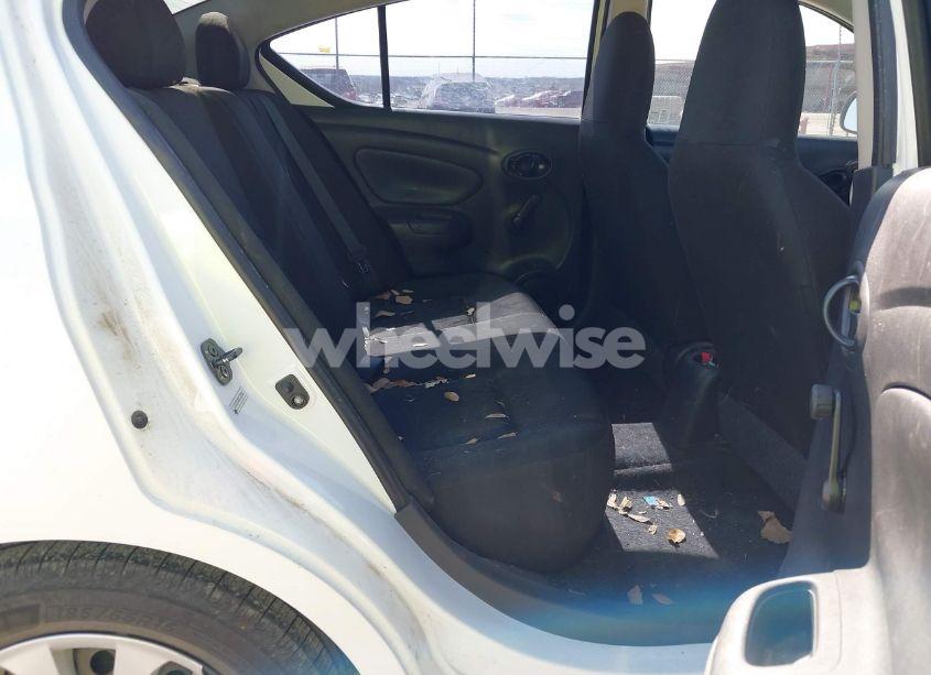 Photo 8 of 2015 Nissan Versa 1.6 S (VIN 3N1CN7AP8FL957283)