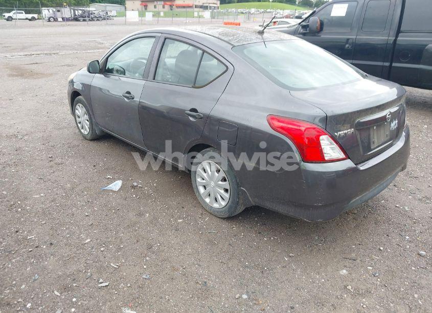 Photo 3 of 2015 Nissan Versa 1.6 S (VIN 3N1CN7AP8FL958482)